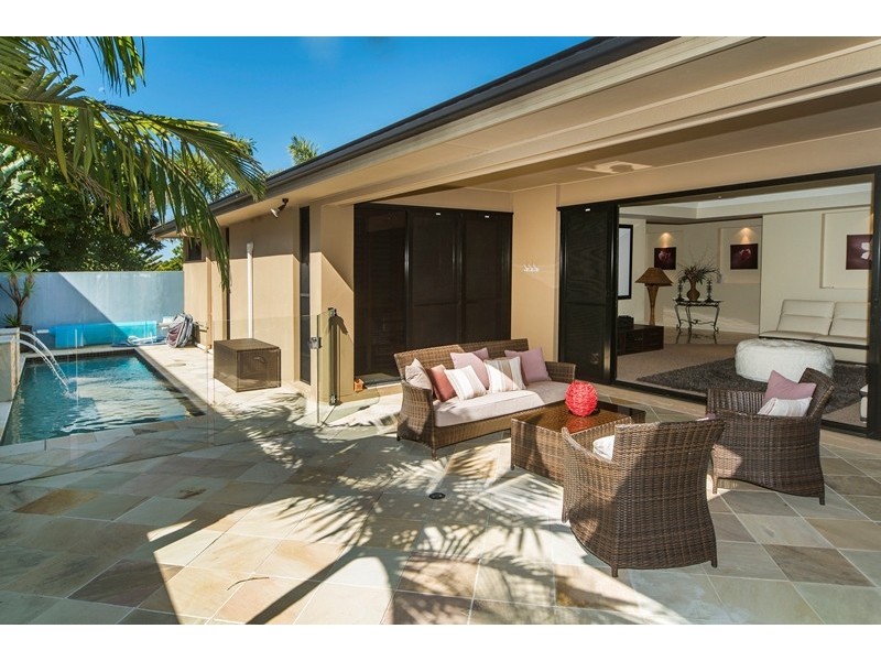 35 Calmwater Crescent, Helensvale QLD 4212
