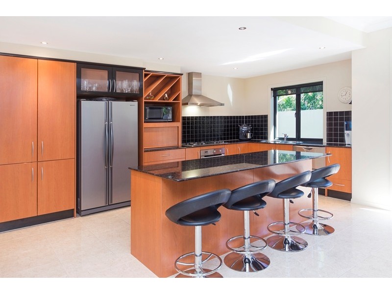 35 Calmwater Crescent, Helensvale QLD 4212