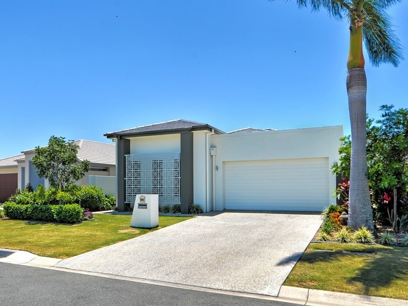 7693 Fairway Boulevard, Hope Island QLD 4212