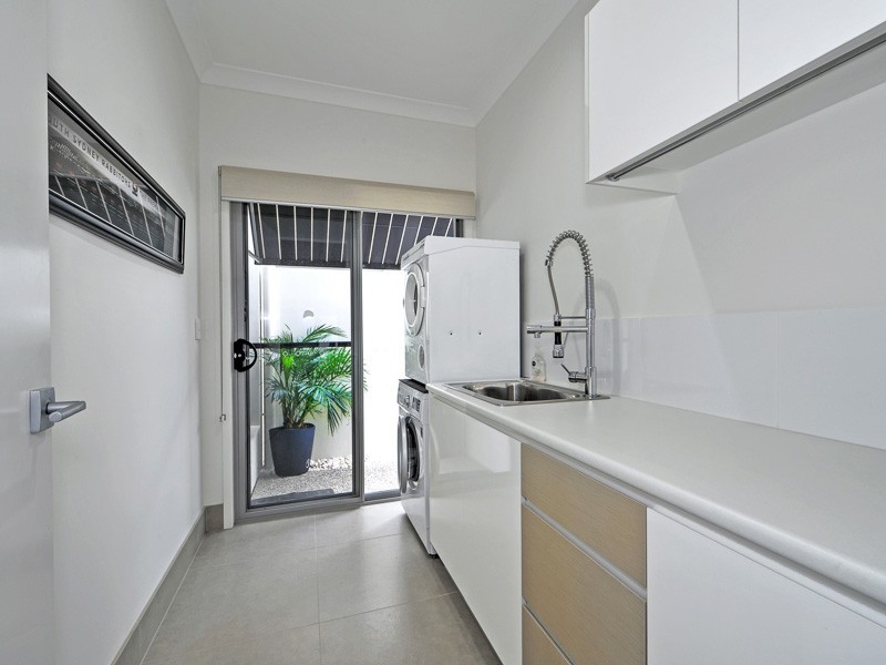 7693 Fairway Boulevard, Hope Island QLD 4212