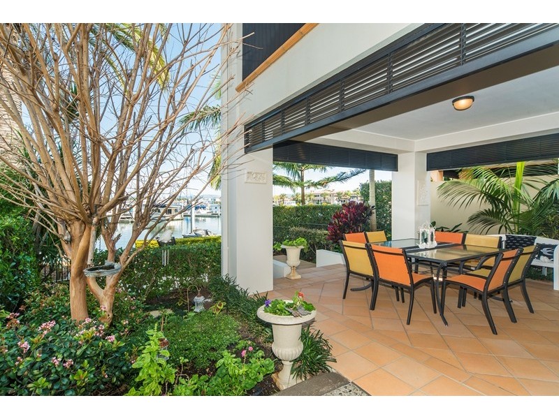 1502 Rosebank Way West, Hope Island QLD 4212