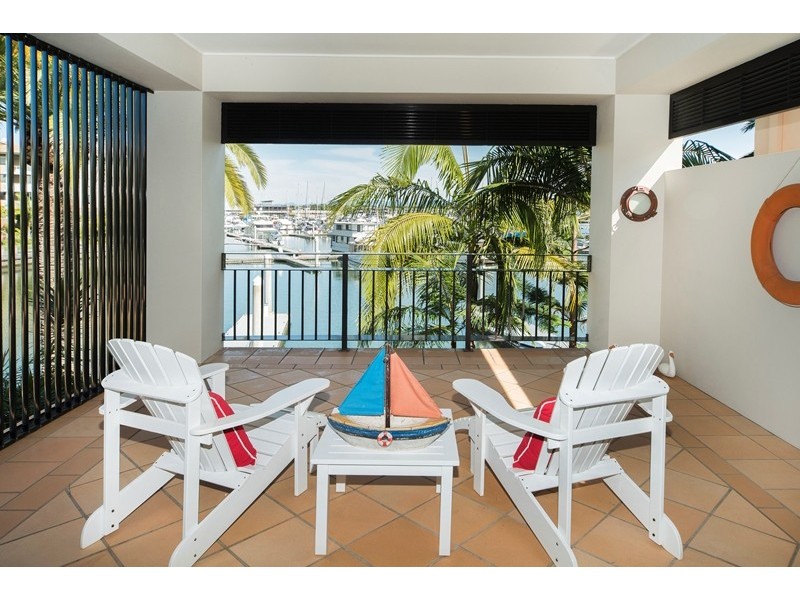 1502 Rosebank Way West, Hope Island QLD 4212