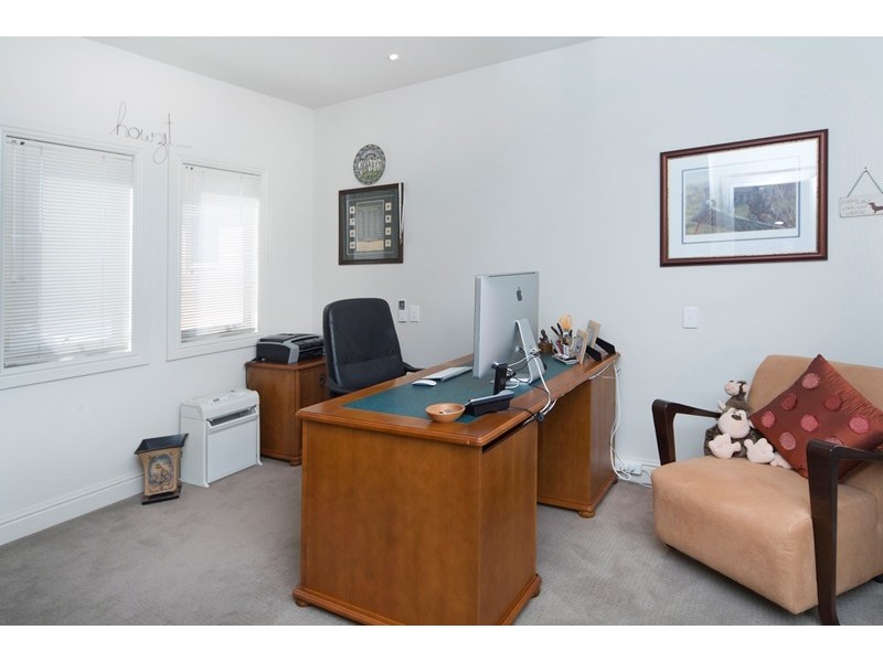 1502 Rosebank Way West, Hope Island QLD 4212