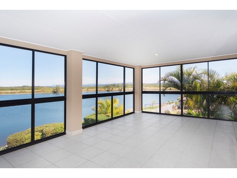 6 Kim Court, Helensvale QLD 4212