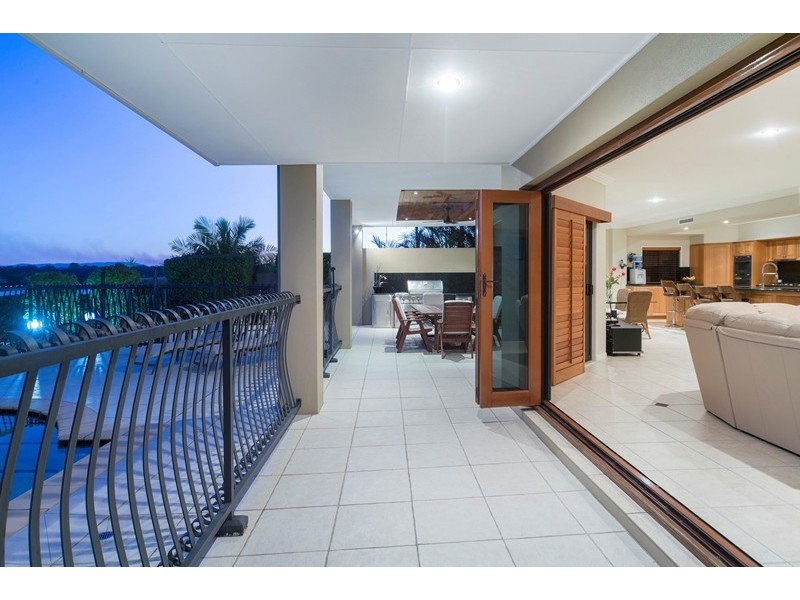 6 Kim Court, Helensvale QLD 4212