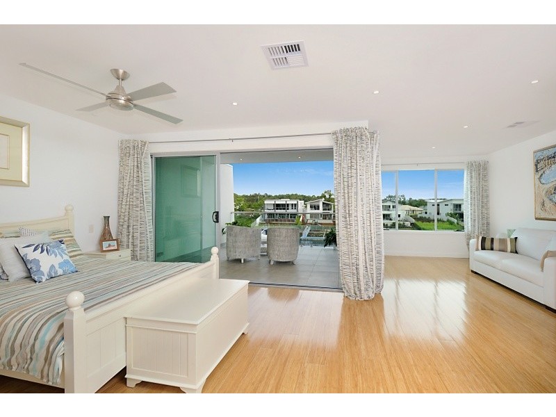 10 Quayside Drive, River Links, Helensvale QLD 4212