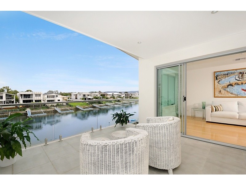 10 Quayside Drive, River Links, Helensvale QLD 4212
