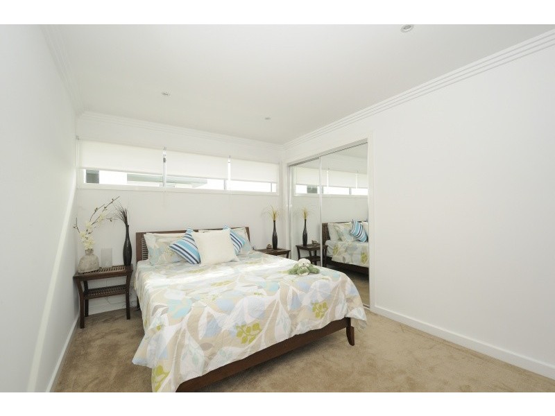 10 Quayside Drive, River Links, Helensvale QLD 4212