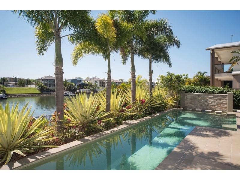 90 Southaven Drive, River Links, Helensvale QLD 4212