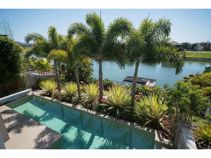 90 Southaven Drive, River Links, Helensvale QLD 4212