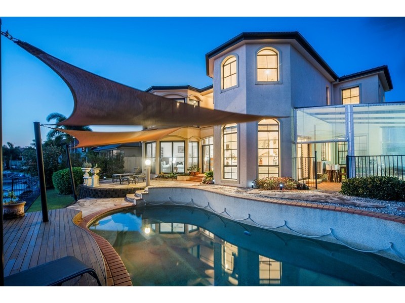 16 Champagne Boulevard, Helensvale QLD 4212