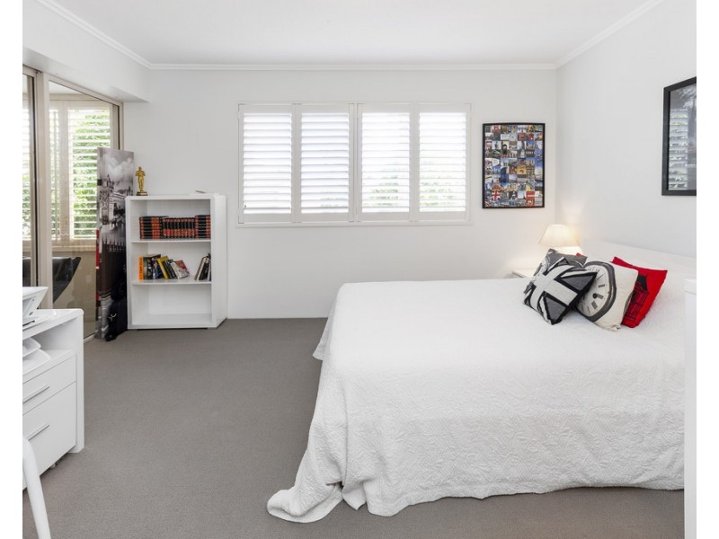 1701/1 Rialto Quay Drive ‘Stillwater Apartments’, Hope Island QLD 4212