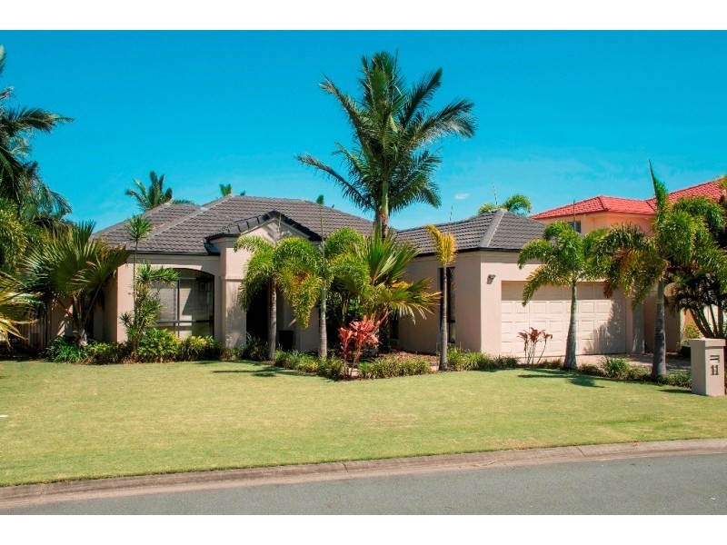 11 Waterside Esplanade, Helensvale QLD 4212