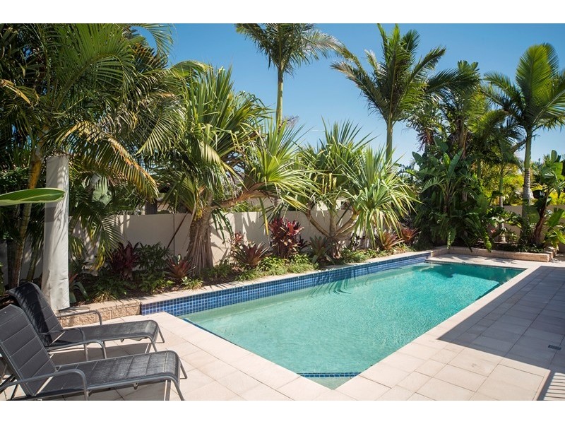 11 Waterside Esplanade, Helensvale QLD 4212