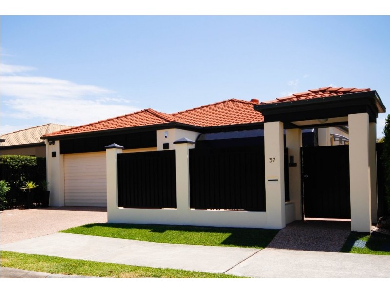 37 Lee-Anne Crescent, Monterey Keys QLD 4212