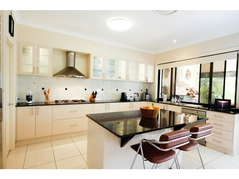37 Lee-Anne Crescent, Monterey Keys QLD 4212