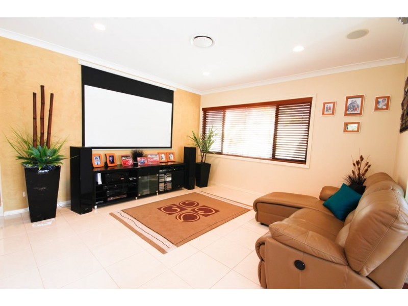 37 Lee-Anne Crescent, Monterey Keys QLD 4212