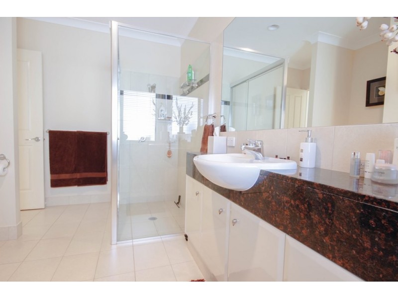 37 Lee-Anne Crescent, Monterey Keys QLD 4212