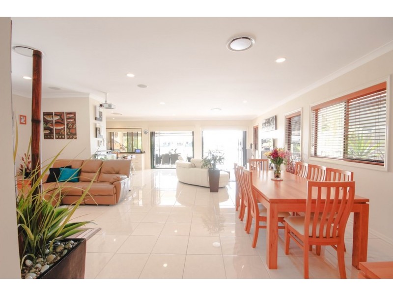 37 Lee-Anne Crescent, Monterey Keys QLD 4212