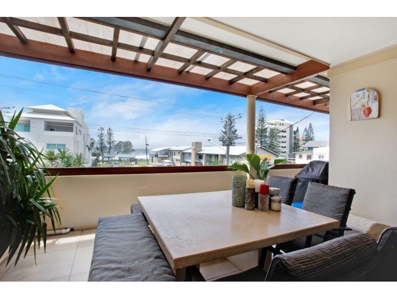 2/30 Albatross Avenue, Mermaid Beach QLD 4218