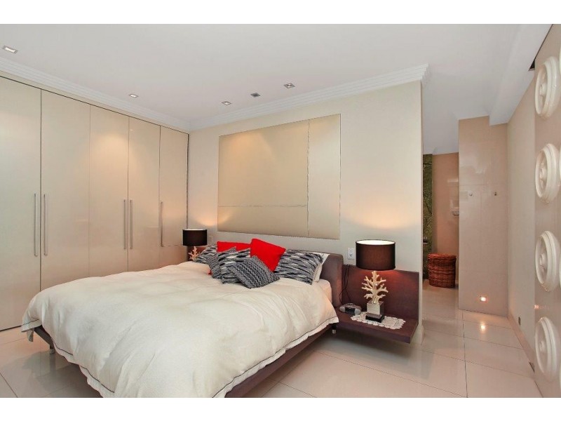 2/30 Albatross Avenue, Mermaid Beach QLD 4218