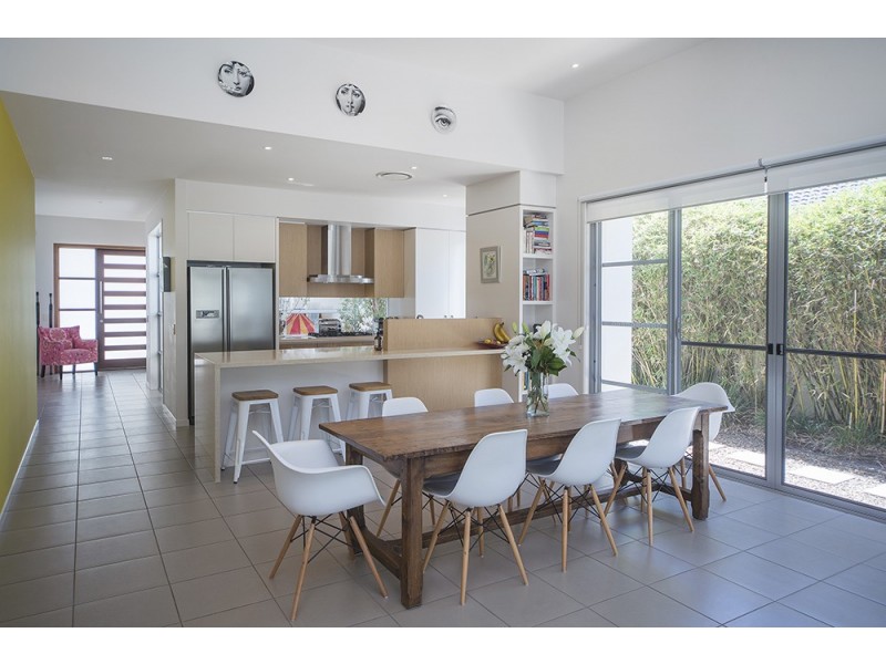 2569 Cressbrook Drive, Hope Island QLD 4212