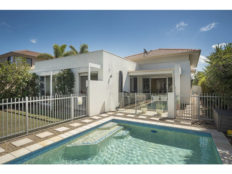 2569 Cressbrook Drive, Hope Island QLD 4212