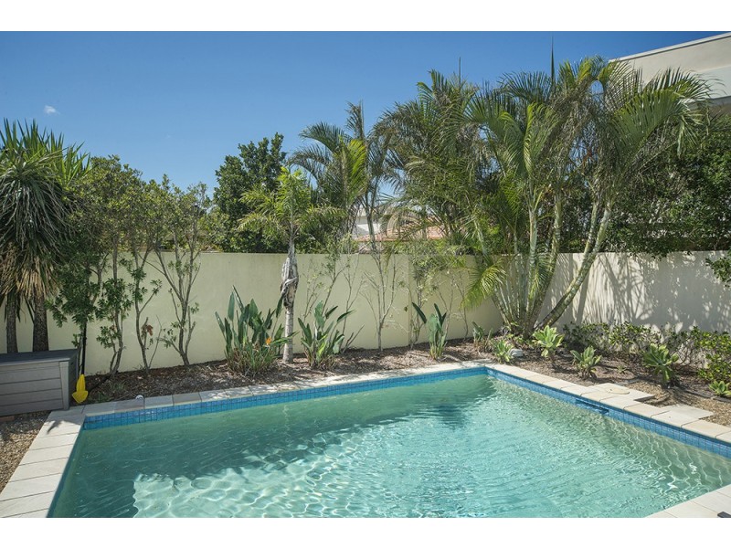 2569 Cressbrook Drive, Hope Island QLD 4212