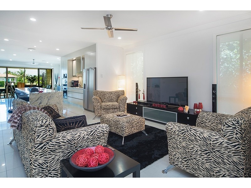 7408 Ellensbrook Drive, Hope Island QLD 4212
