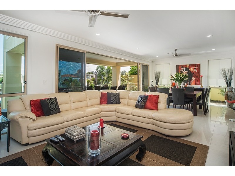 7408 Ellensbrook Drive, Hope Island QLD 4212