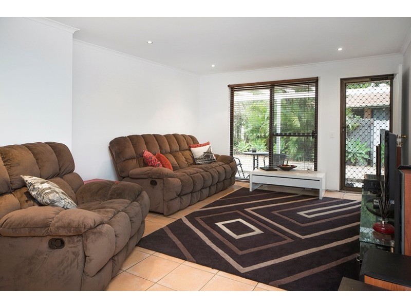 15/16 Telopea Street, Labrador QLD 4215