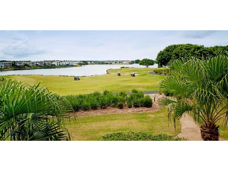 8410 Magnolia Drive East, Hope Island QLD 4212