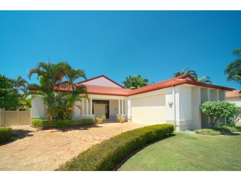 1098 Beechwood Drive, Hope Island QLD 4212