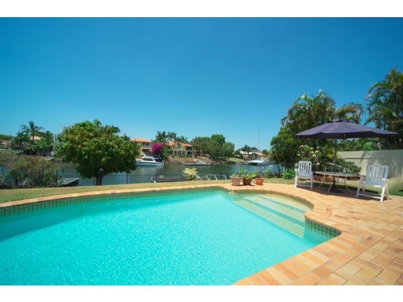 1098 Beechwood Drive, Hope Island QLD 4212