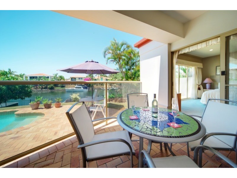 1098 Beechwood Drive, Hope Island QLD 4212