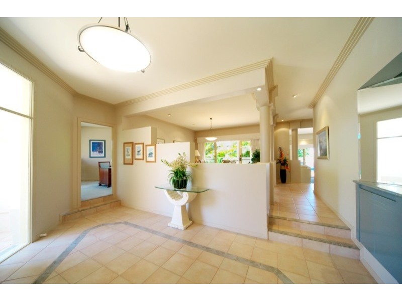 1098 Beechwood Drive, Hope Island QLD 4212