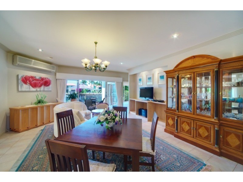 1098 Beechwood Drive, Hope Island QLD 4212