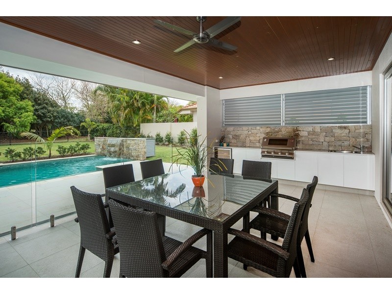 3158 Riverleigh Drive, Hope Island QLD 4212