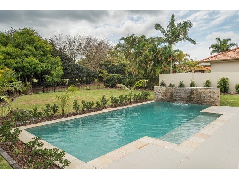 3158 Riverleigh Drive, Hope Island QLD 4212