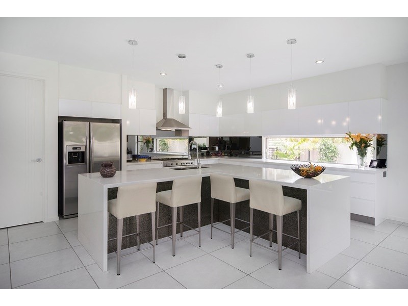 3158 Riverleigh Drive, Hope Island QLD 4212