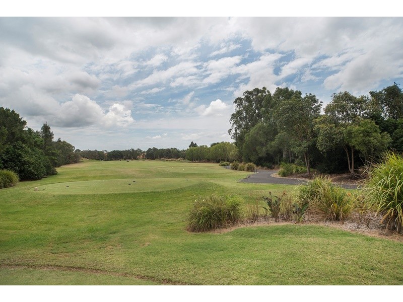 3158 Riverleigh Drive, Hope Island QLD 4212
