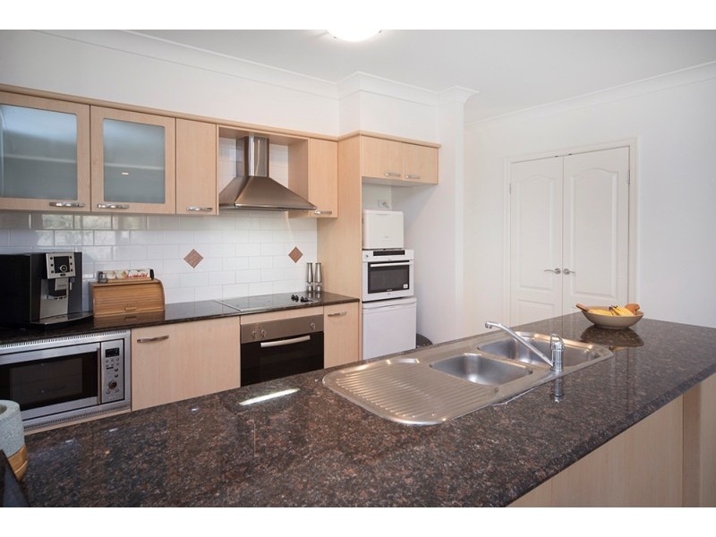 2027 Gracemere Gardens Circuit, Hope Island QLD 4212