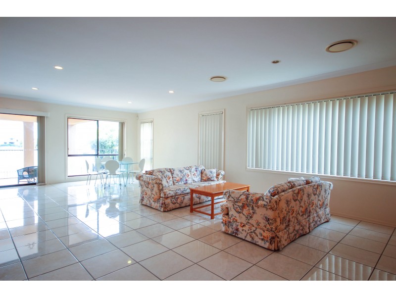 520 Oyster Cove Promenade, Helensvale QLD 4212