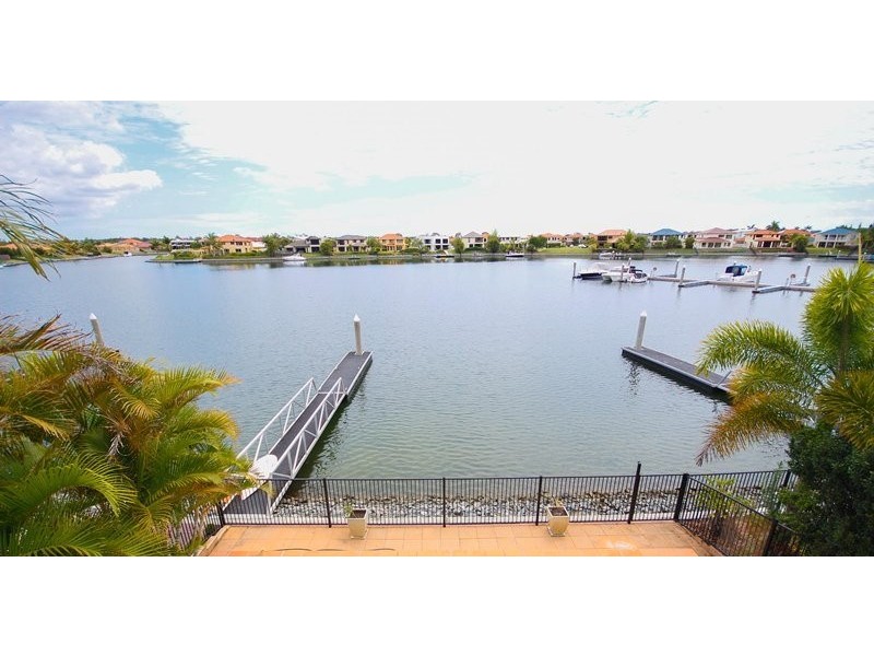 520 Oyster Cove Promenade, Helensvale QLD 4212