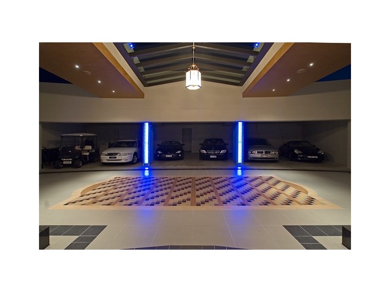 2585 Gracemere Circuit North, Hope Island QLD 4212