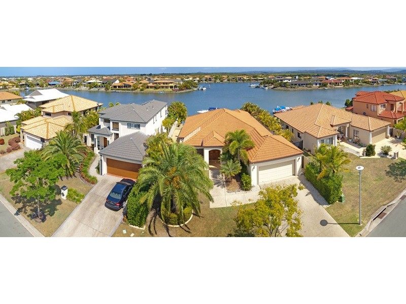 26 The Peninsula, Helensvale QLD 4212