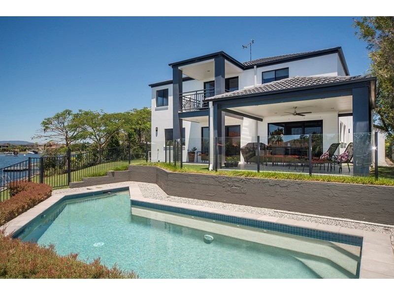 14 Pipers Point, Helensvale QLD 4212