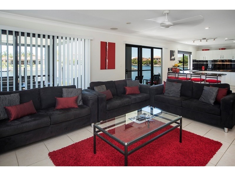 14 Pipers Point, Helensvale QLD 4212