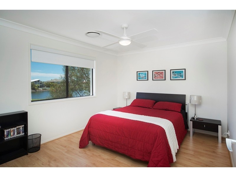 14 Pipers Point, Helensvale QLD 4212