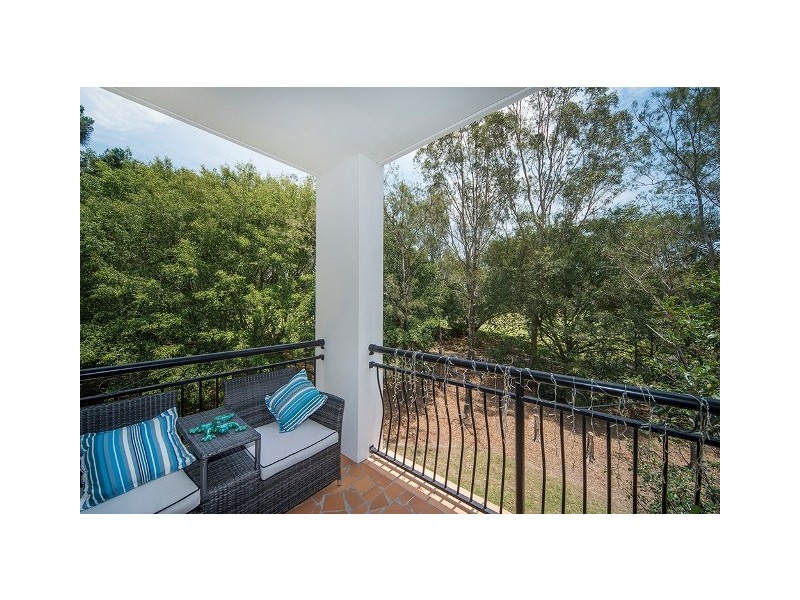 8849 Magnolia Drive East, Hope Island QLD 4212